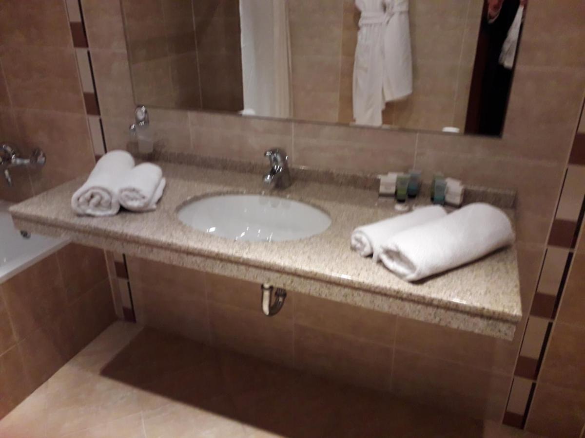 Terra Complex Spa Apartment 1 Bedroom Suite Raslog Exterior foto